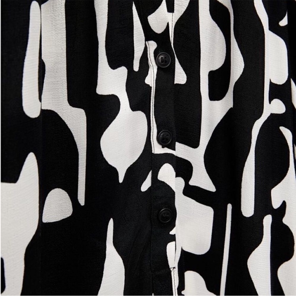 ZARA • Beautiful Abstract Design Black & White Patterned Midi Dress - Picture 13 of 16